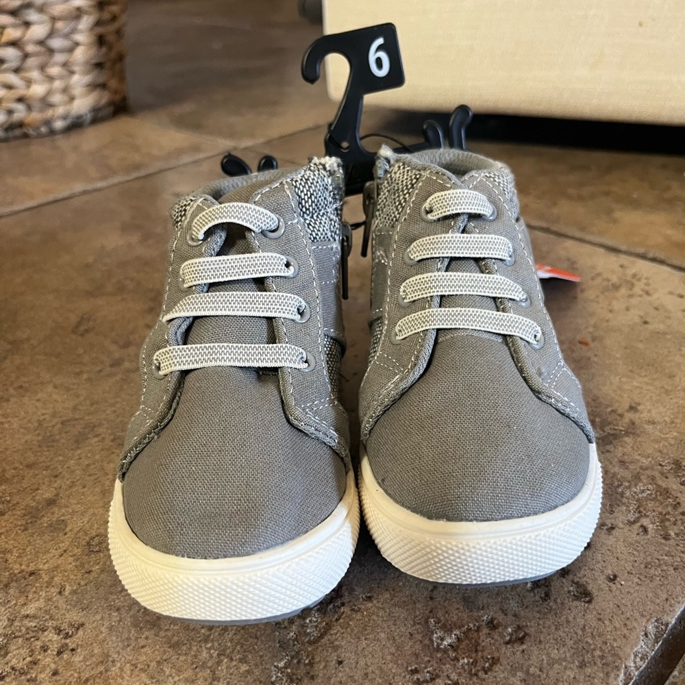 Baby boy grey hightops size 6